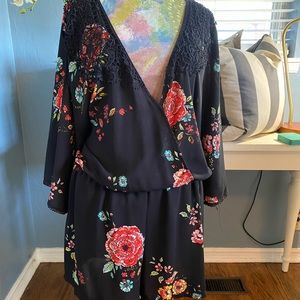 Black and floral jumper / shorts